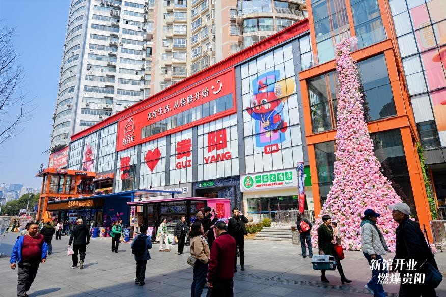 十大网赌app-优雅女神赵雅芝现身青云市集助力喜百年超级家居MALL盛大开业！