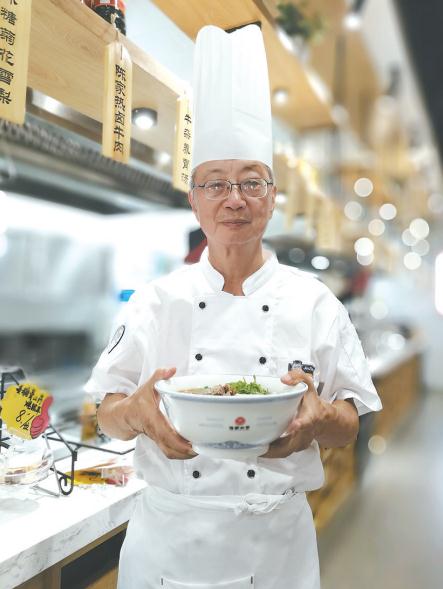 十大网赌app-一碗牛肉面承载千年古镇新梦想